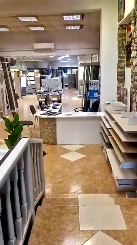 Prošećite salonom